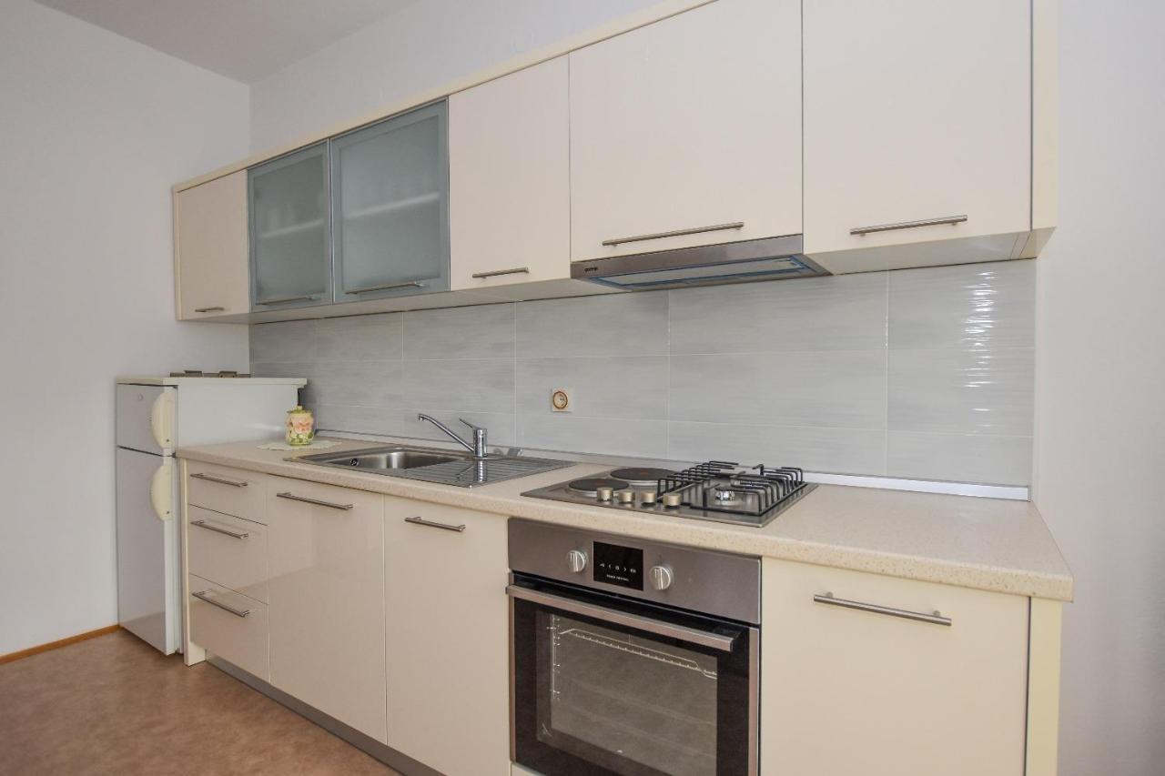 Apartments Luce - Family Friendly & Parking Pag Town Eksteriør bilde