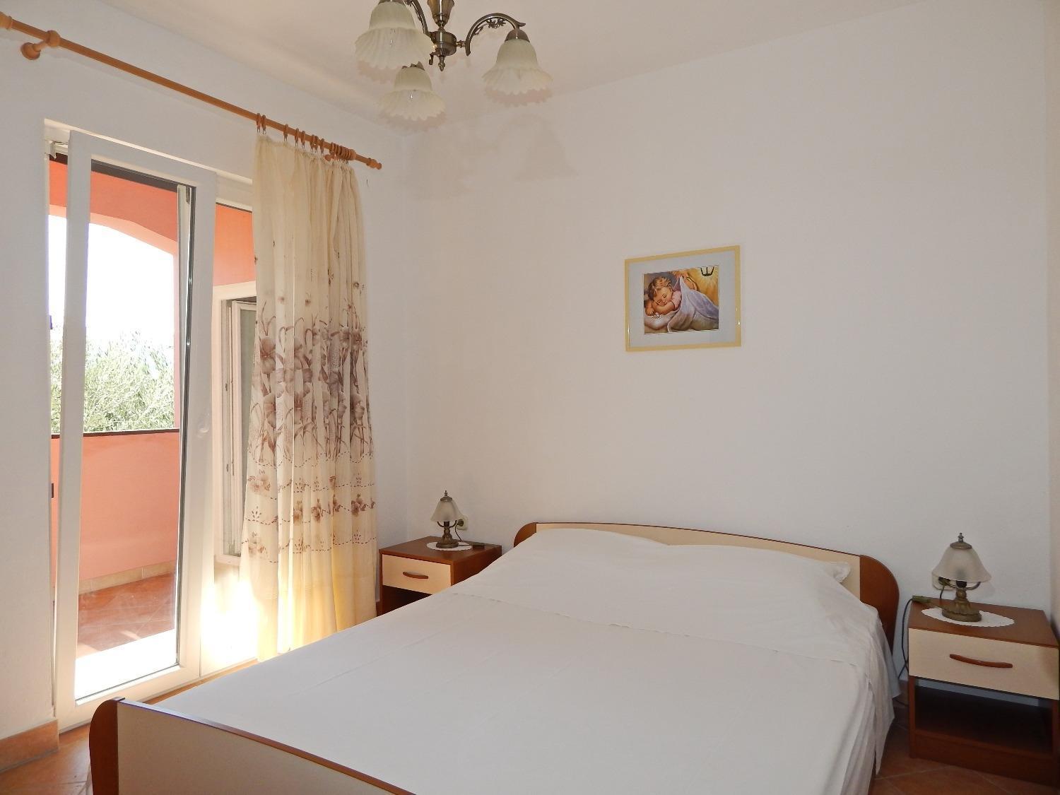 Apartments Luce - Family Friendly & Parking Pag Town Eksteriør bilde
